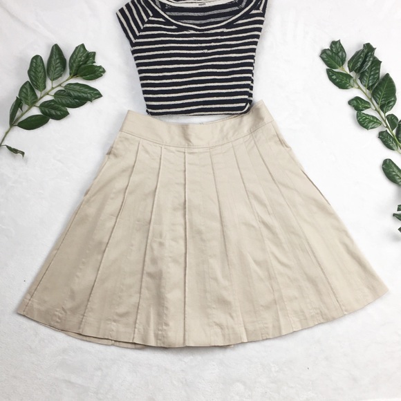 White House Black Market Dresses & Skirts - WHBM 🌸 cream a-line skirt with pockets 2